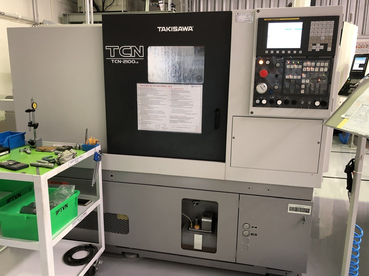 Máy tiện TAKISAWA TCN2100-L6